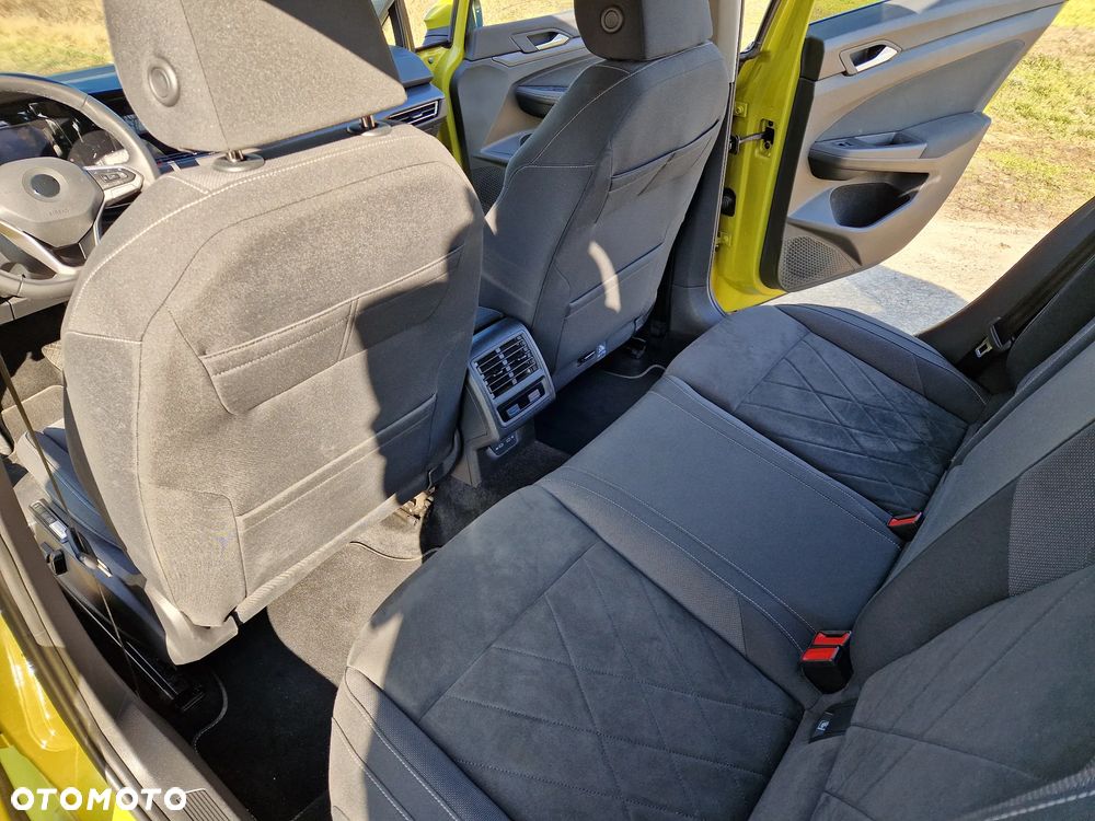 Volkswagen Golf 1.5 TSI BMT Evo IQ Drive DSG - 32