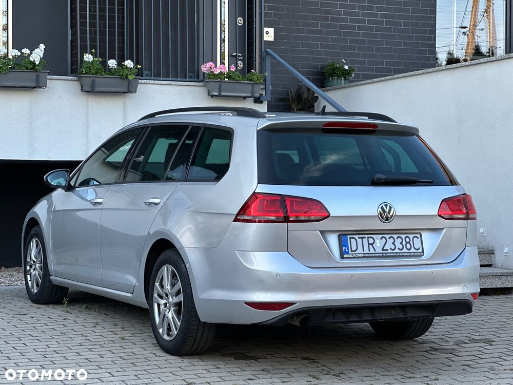 Volkswagen Golf 1.6 TDI BlueMot Comfortline DSG - 9