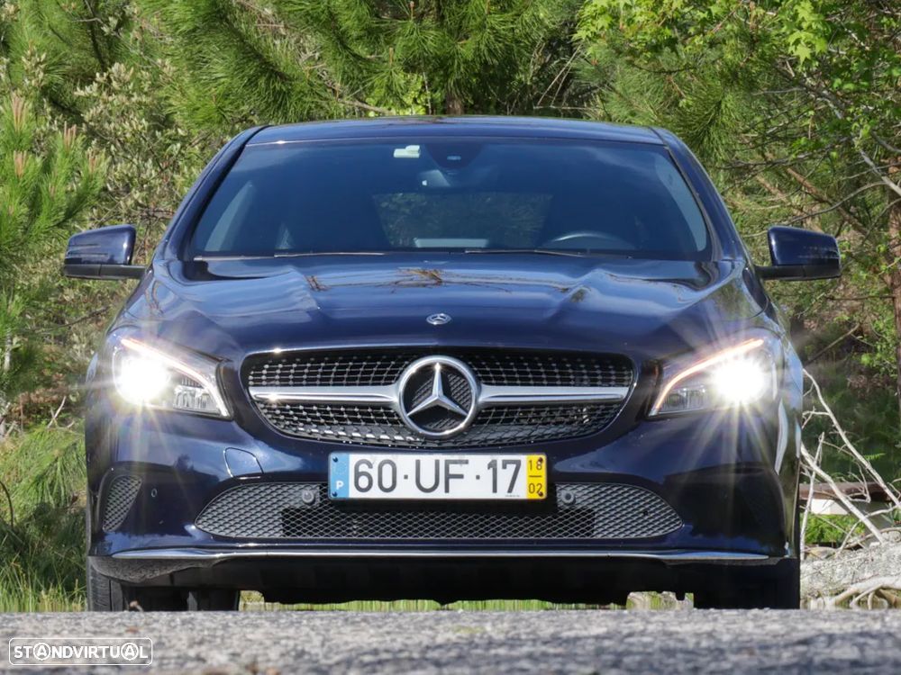 Mercedes-Benz CLA 180 - 2