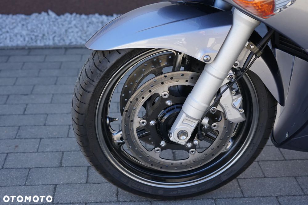 Yamaha FJR - 34
