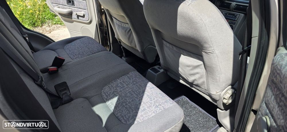 Land Rover Freelander 2.0 di - 5