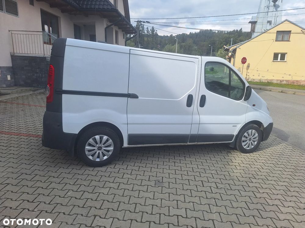 Opel Vivaro - 38