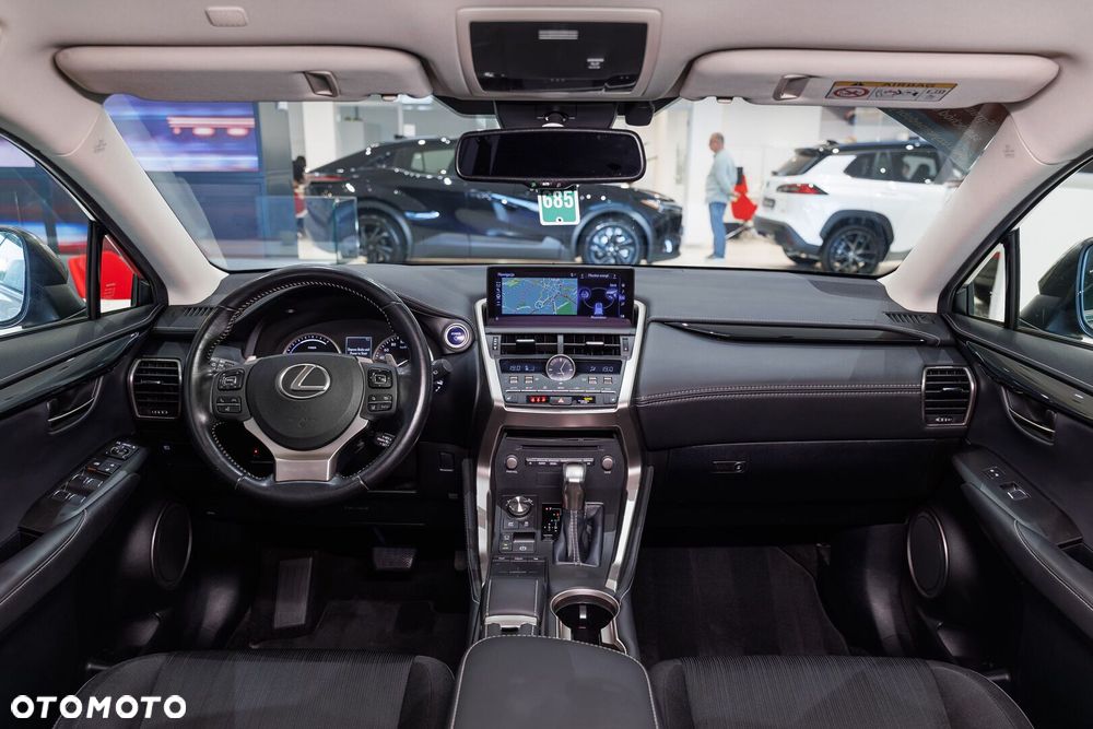Lexus NX 300h Business Edition AWD - 7