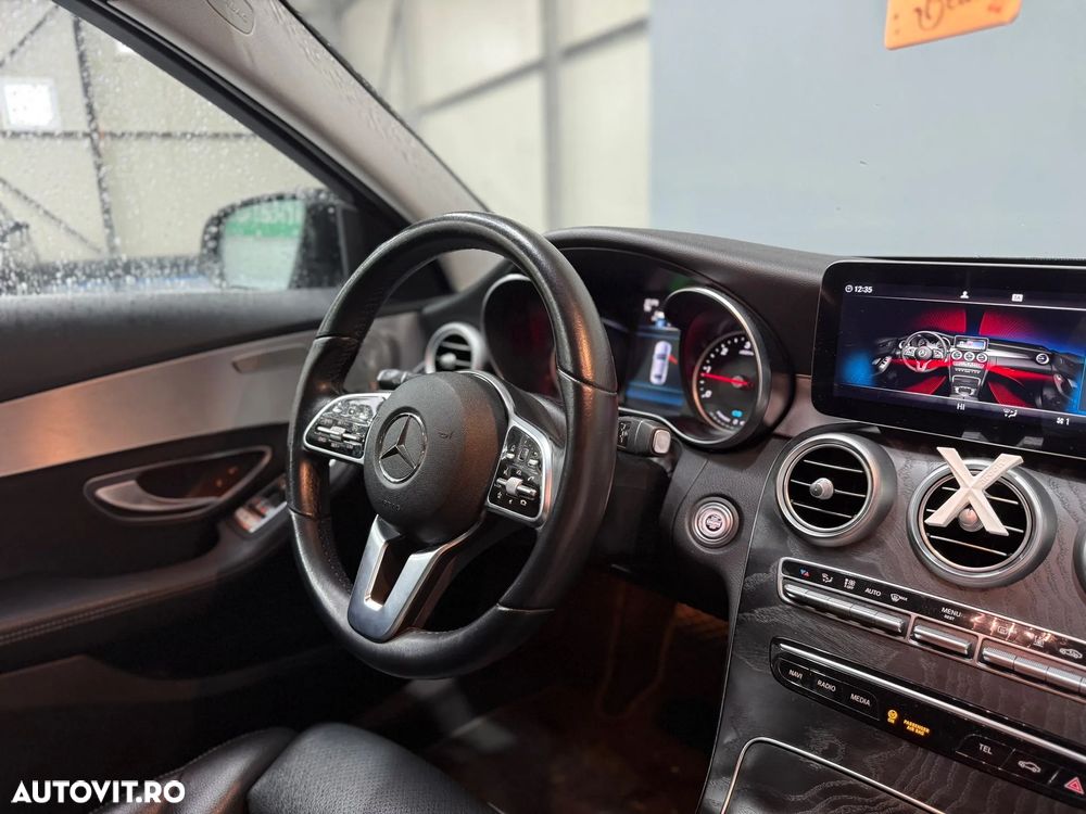 Mercedes-Benz C - 19