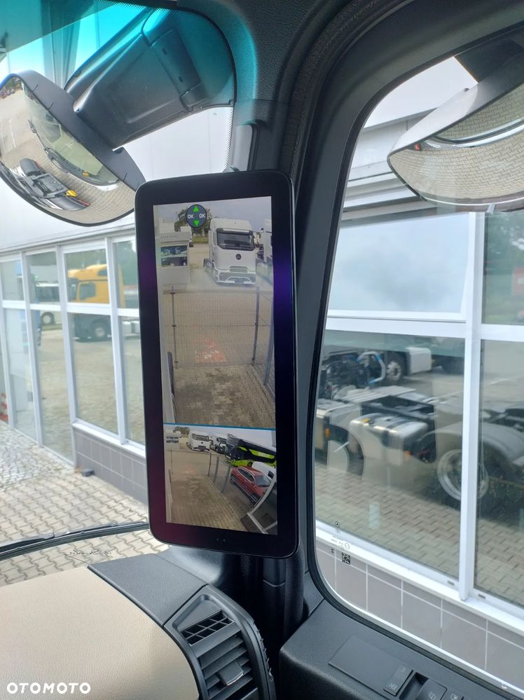 Mercedes-Benz Actros - 6