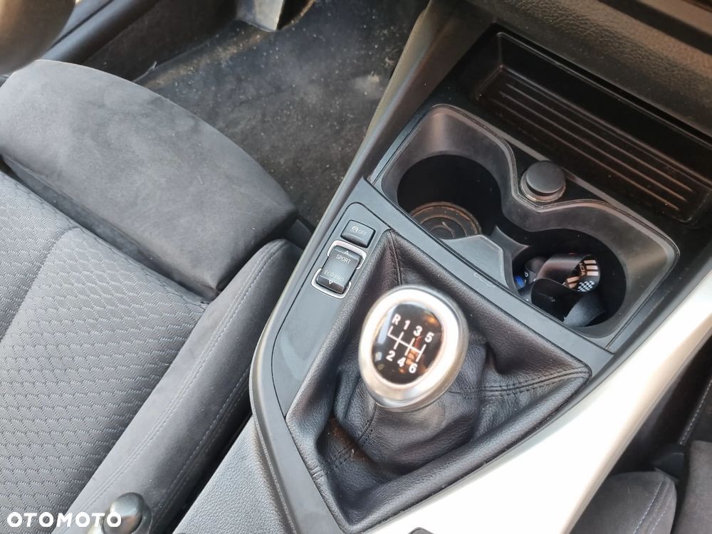 BMW Seria 1 116d DPF Edition Sport - 8