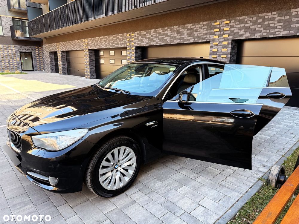 BMW 5GT 530d xDrive - 15