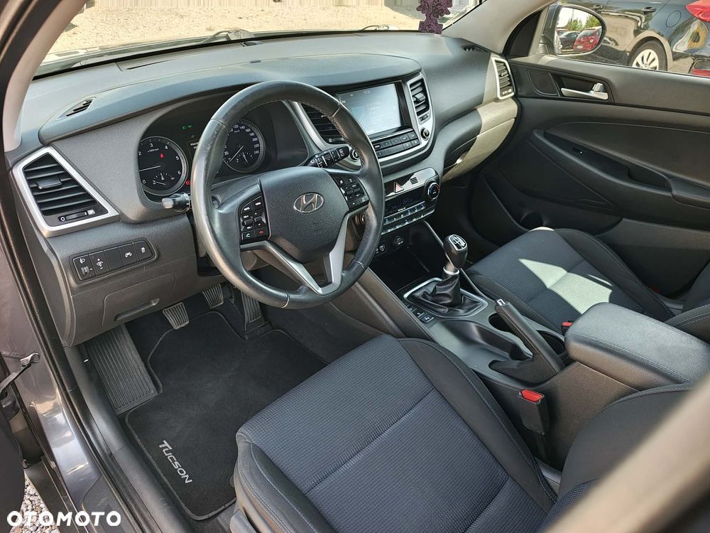 Hyundai Tucson blue 1.7 CRDi 2WD Classic - 11