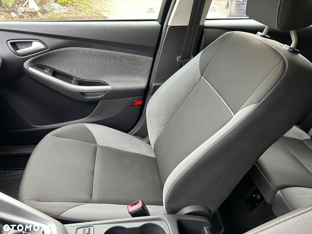 Ford Focus - 22