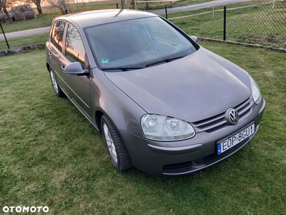 Volkswagen Golf 2.0 FSI Comfortline - 1