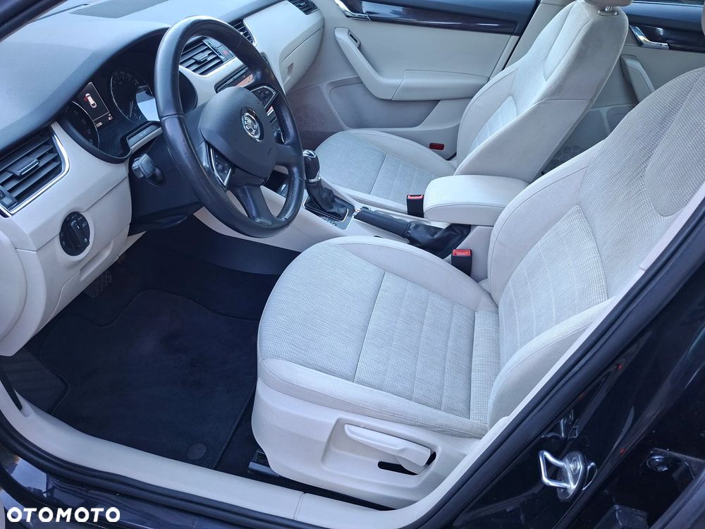 Skoda Octavia 1.6 TDI Ambiente DSG - 13