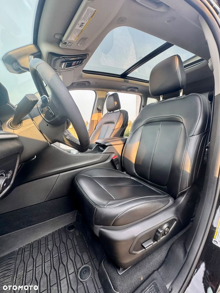Jeep Grand Cherokee - 13