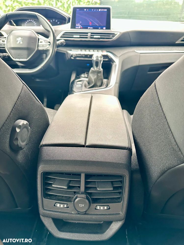 Peugeot 3008 - 15