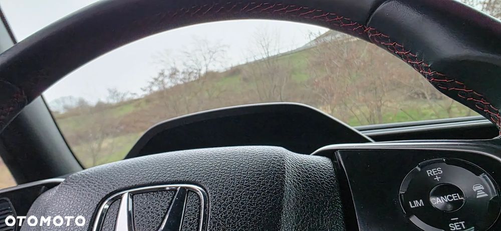 Honda Civic 1.0 i-VTEC Turbo Executive Premium - 11