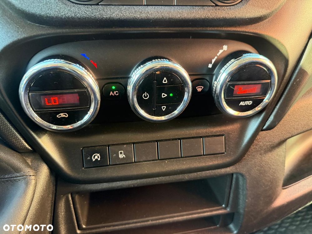 Iveco Daily 35S16, 2.3 160KM, L4H2, HiMatic, Niski przebieg, Zadbany - 24