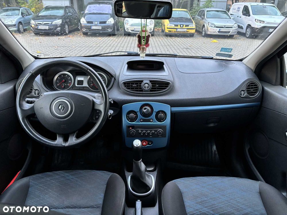 Renault Clio - 5