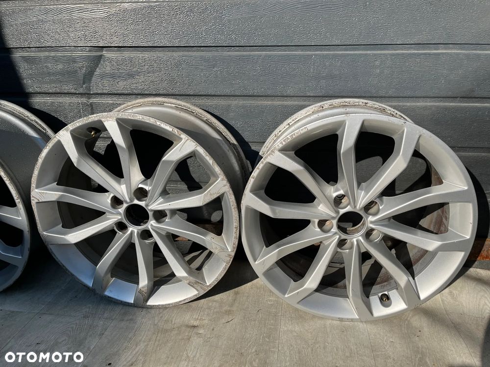 FELGI 5X112 18 8,0JX18 ET 40 8W0601025 H AUDI - 3