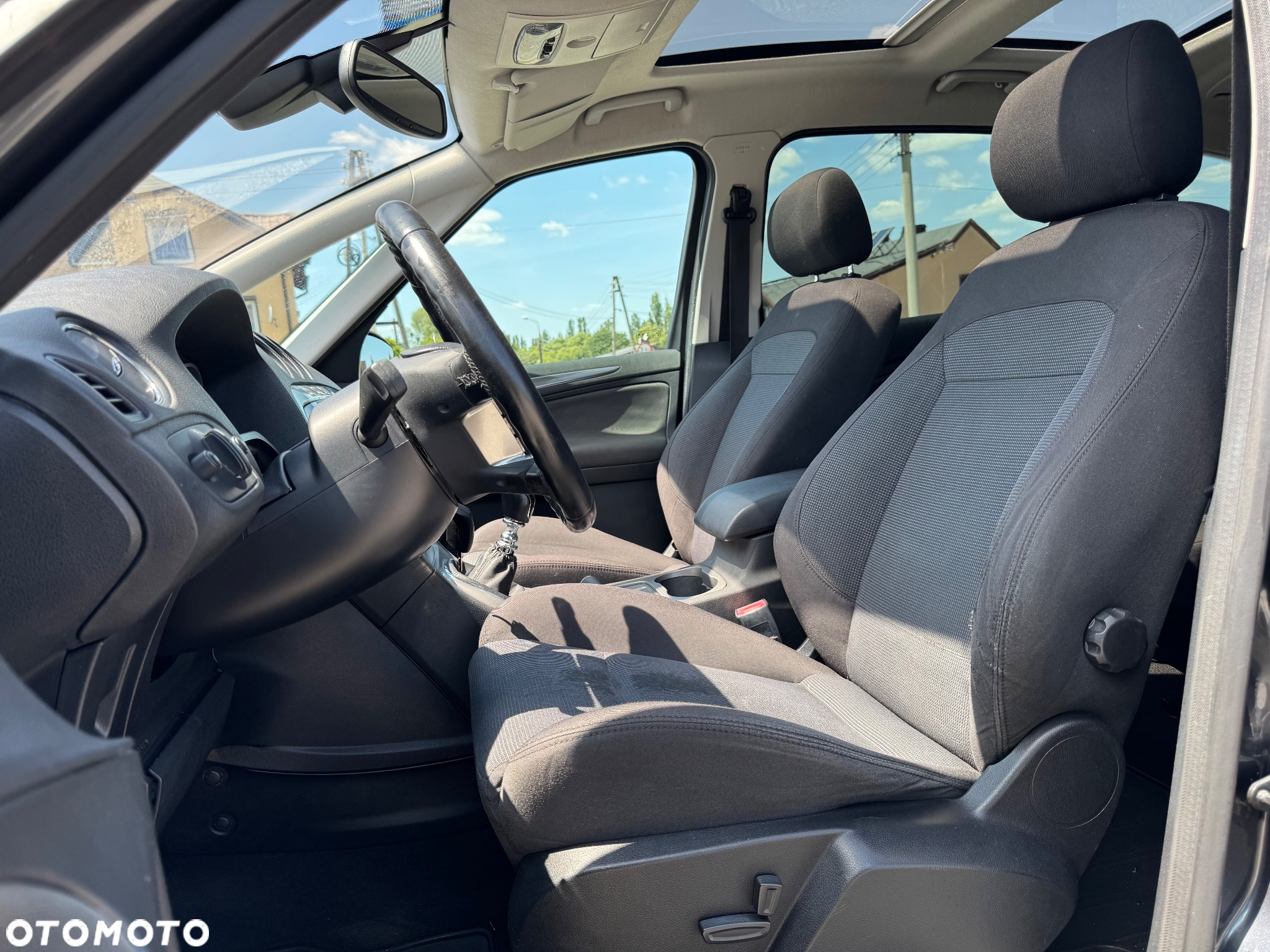 Ford S-Max - 13