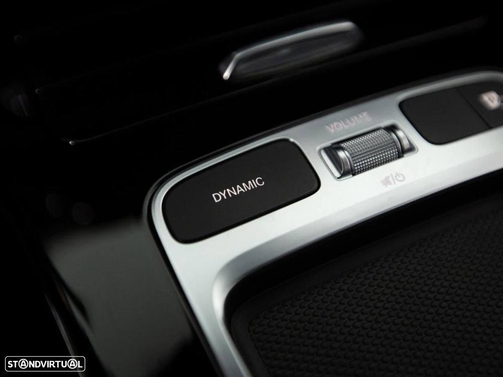 Mercedes-Benz A 250 e - 24