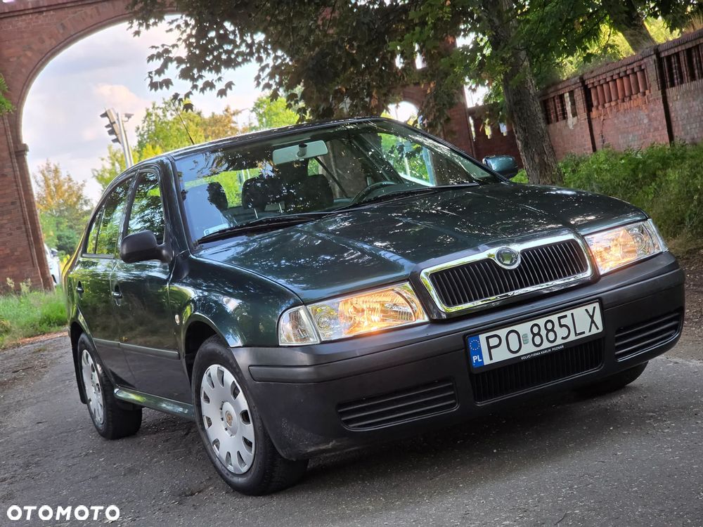 Skoda Octavia 1.6 Elegance - 10