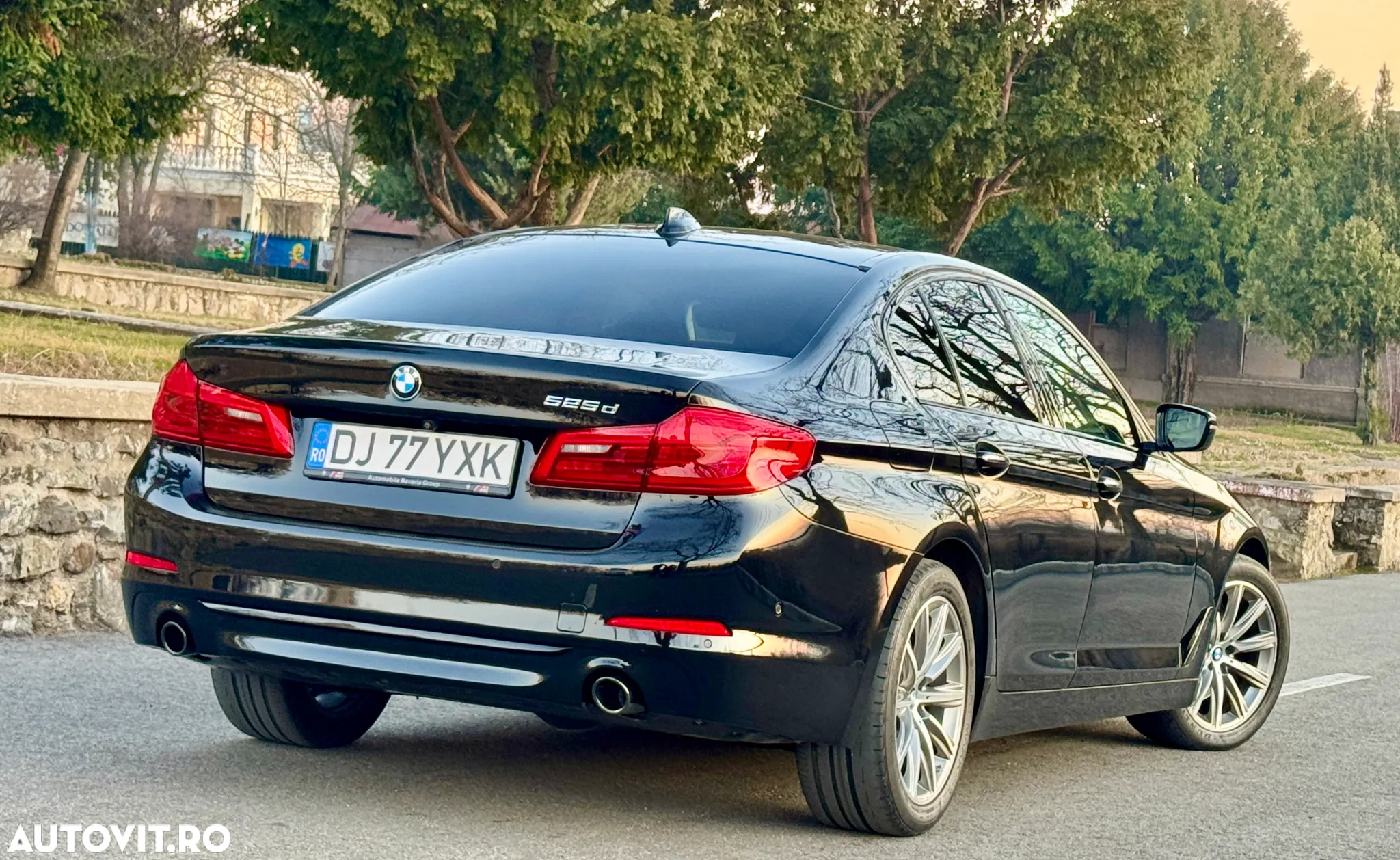 BMW Seria 5 525d AT - 8