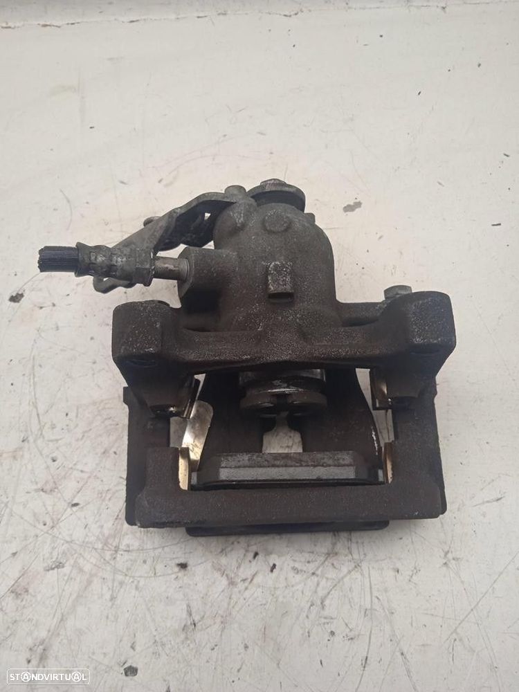 PINÇA TRAVÃO TRASEIRA DIREITA FORD MONDEO IV 2008 - 1