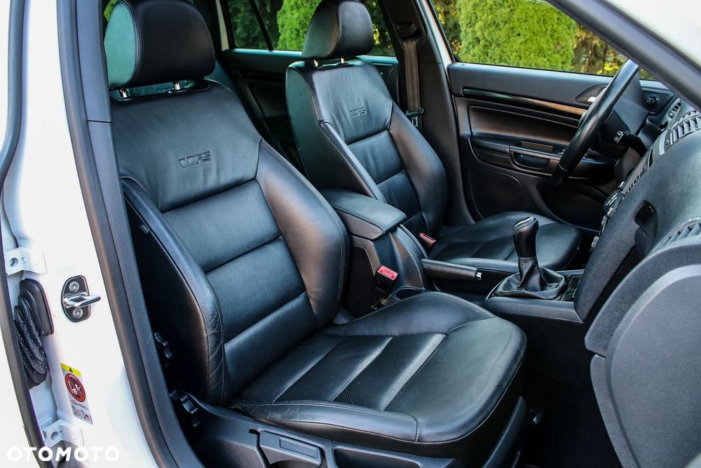 Skoda Octavia Combi 2.0 TDI CR DPF RS - 21