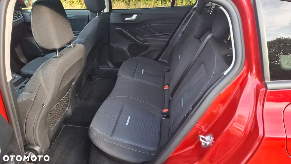 Ford Focus - 11
