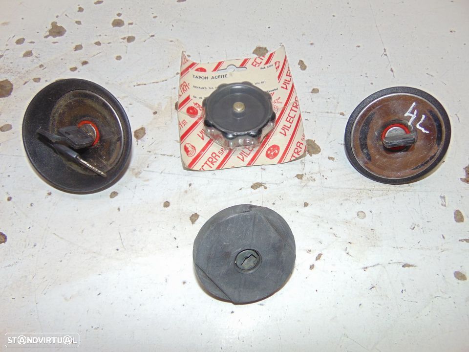Renault 4l tampões de gasolina e de óleo - 1