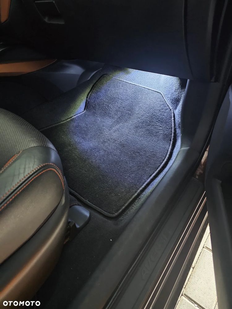Toyota Avensis - 10