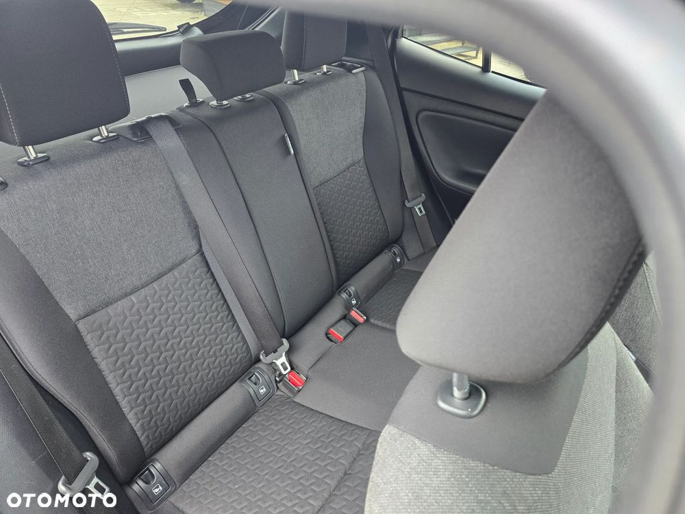 Toyota Yaris Cross - 13