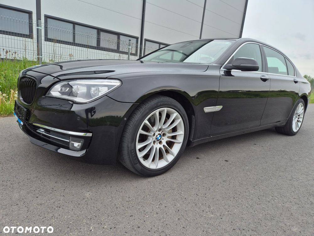 BMW Seria 7 740Li - 3