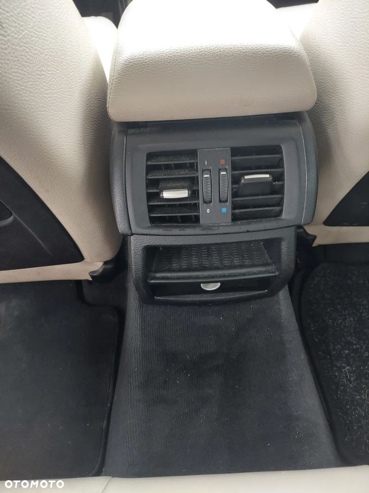 BMW X3 xDrive20i Advantage - 13