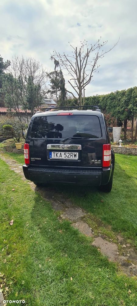 Dodge Nitro 2.8 CRD SE - 19