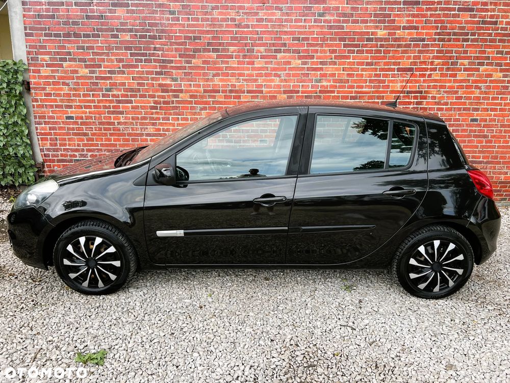 Renault Clio - 39