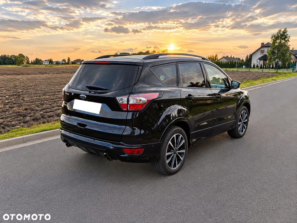 Ford Kuga 2.0 TDCi 2x4 ST-Line - 3