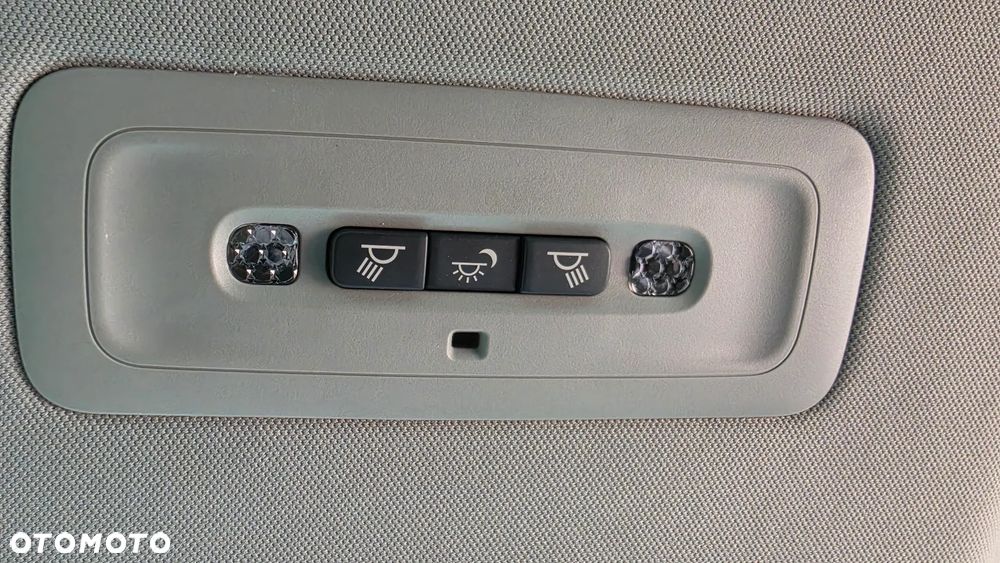 Toyota Camry 2.5 Hybrid Executive CVT - 30