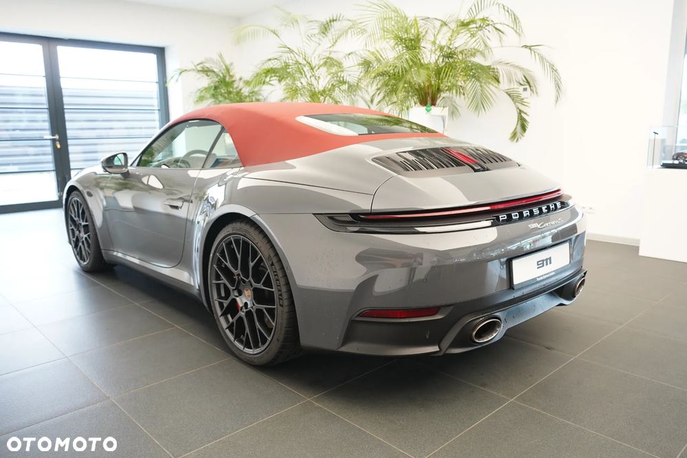Porsche 911 Carrera S - 4