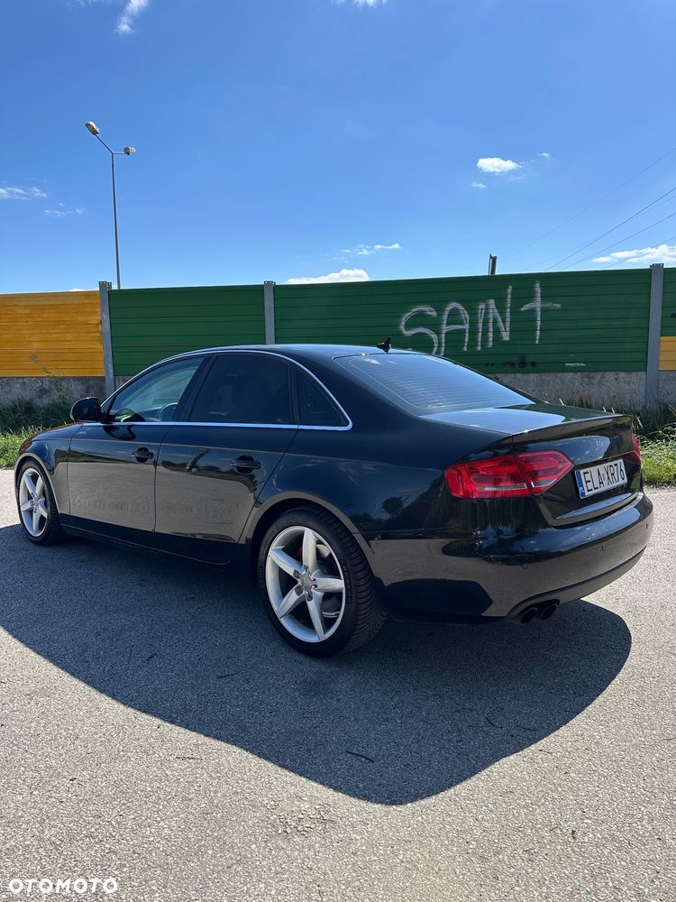 Audi A4 Limousine 1.8 TFSI multitronic S line Sportpaket (plus) - 12
