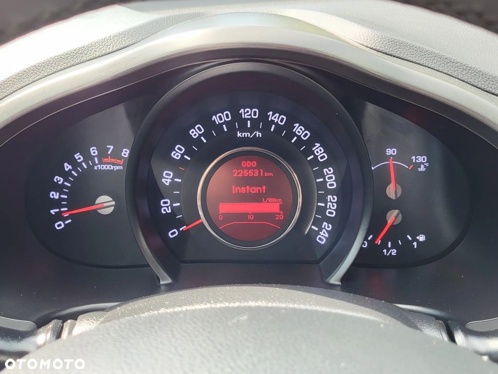 Kia Sportage 2.0 CVVT 2WD Spirit - 25
