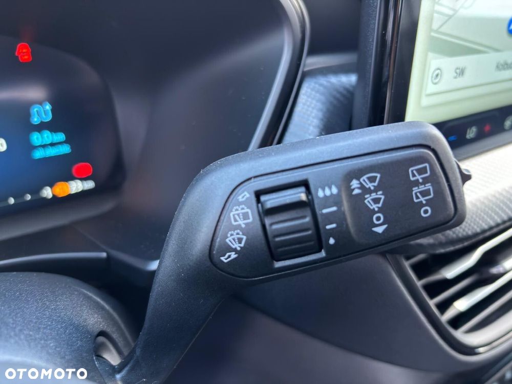 Ford Kuga - 24