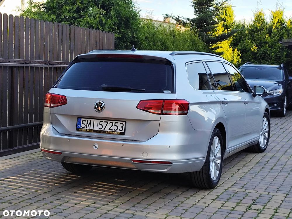 Volkswagen Passat Variant 2.0 TDI (BlueMotion Technology) Comfortline - 25