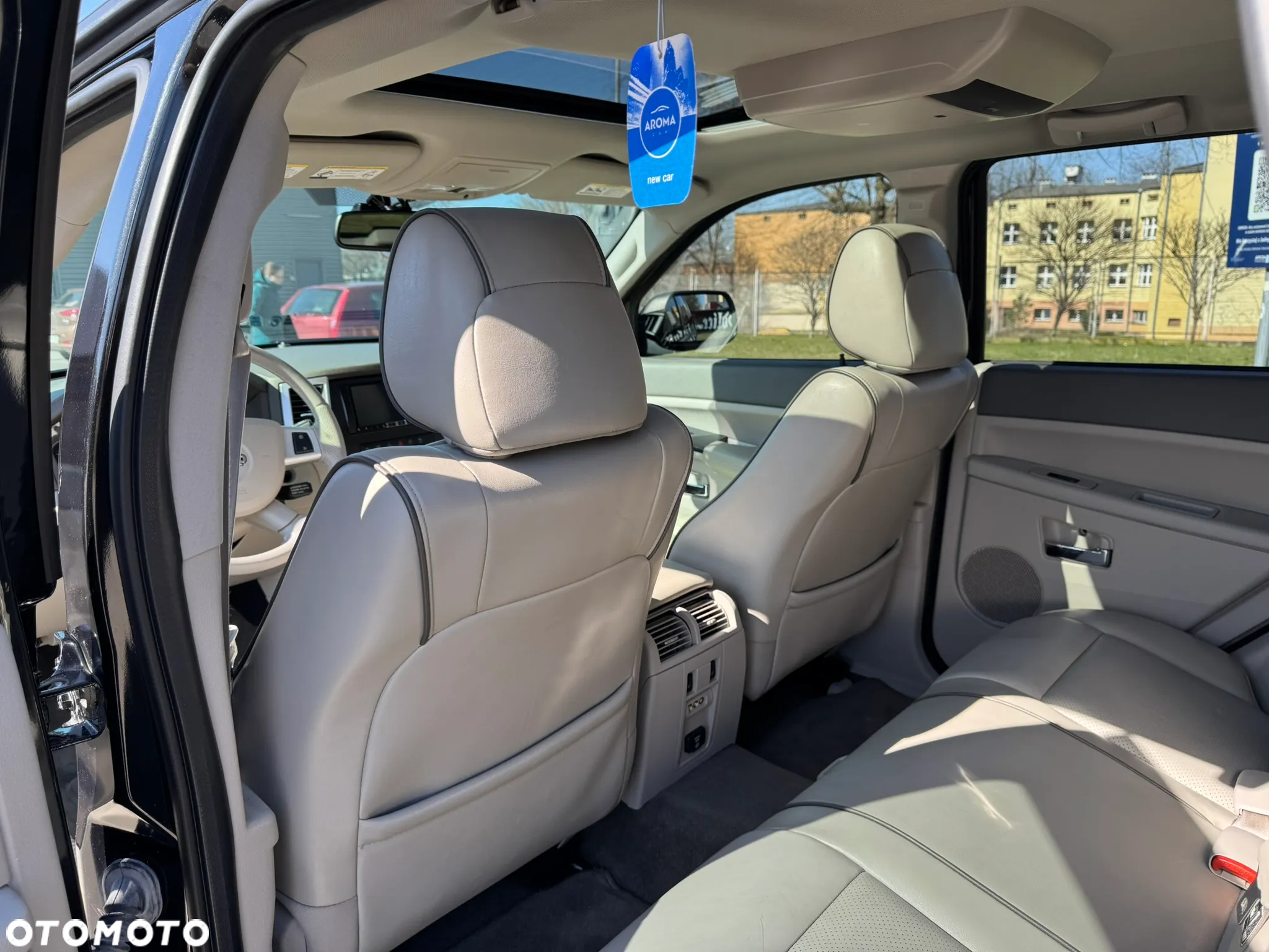 Jeep Grand Cherokee 5.7 V8 HEMI 4WD Automatik Overland - 21