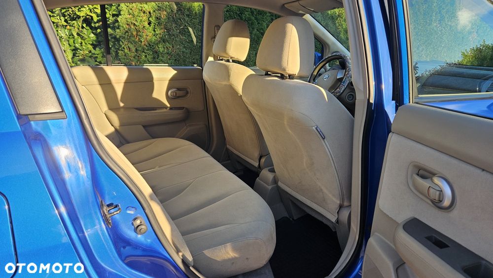 Nissan Tiida - 8