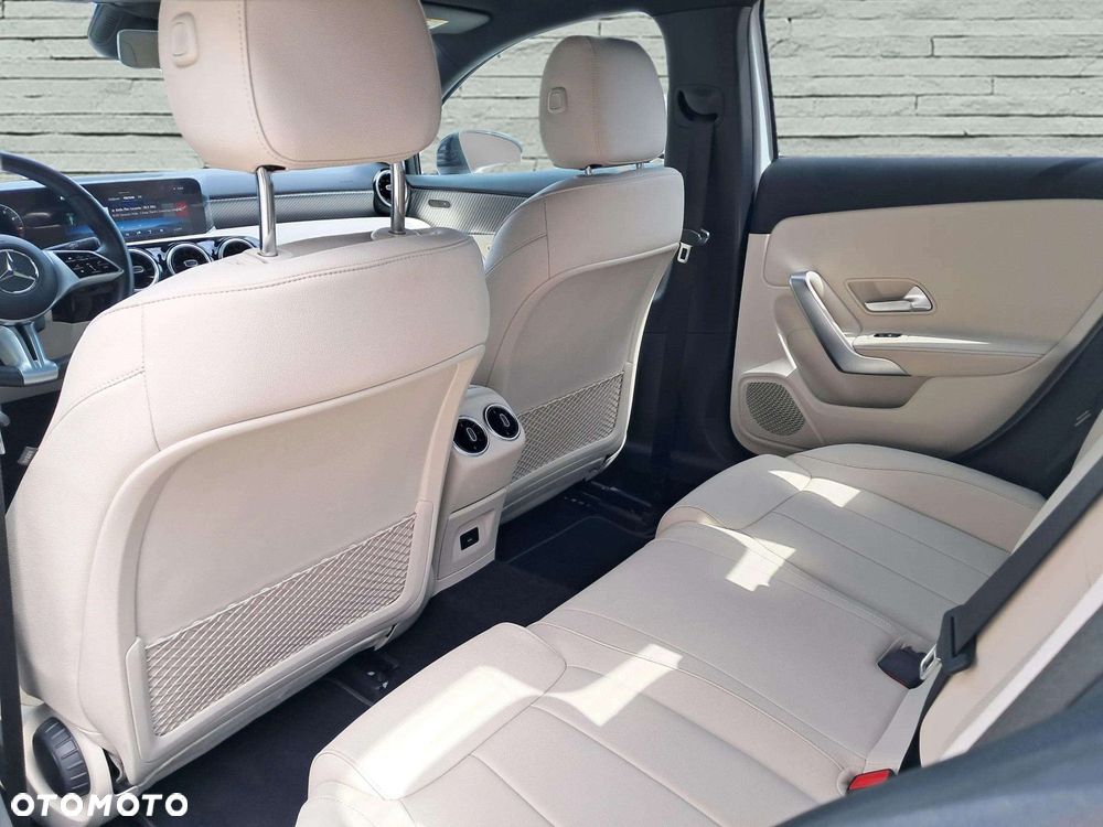 Mercedes-Benz Klasa A 200 Progressive 7G-DCT - 14