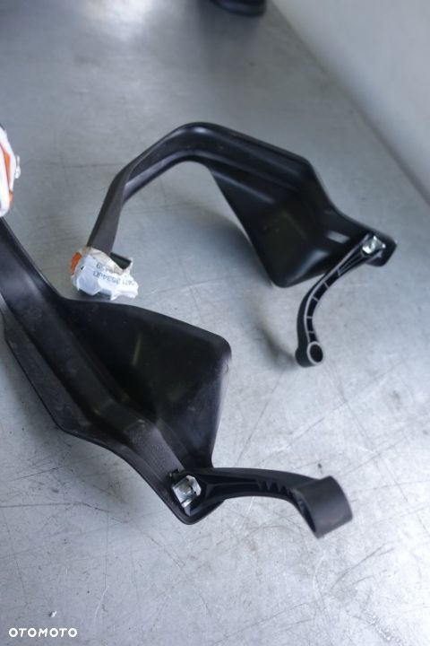Osłona dłoni manetki bmw LEWA f750 2018r. - 3
