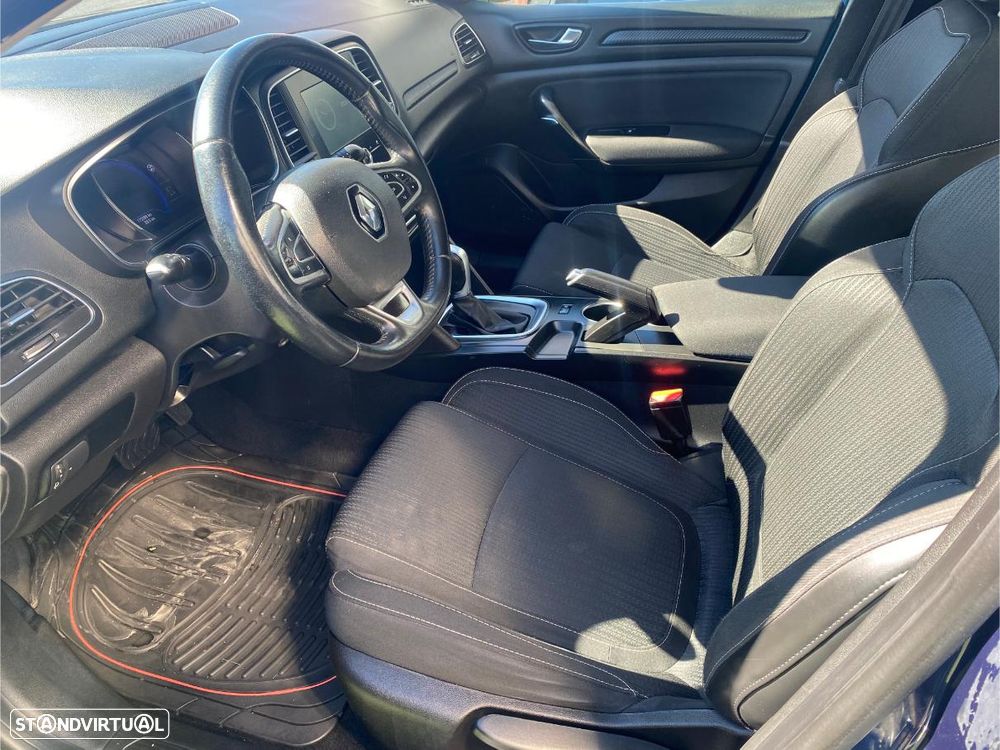 Renault Mégane Sport Tourer - 12