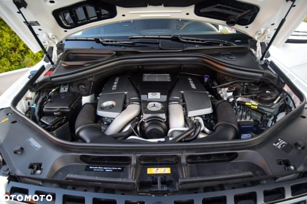 Mercedes-Benz ML - 9