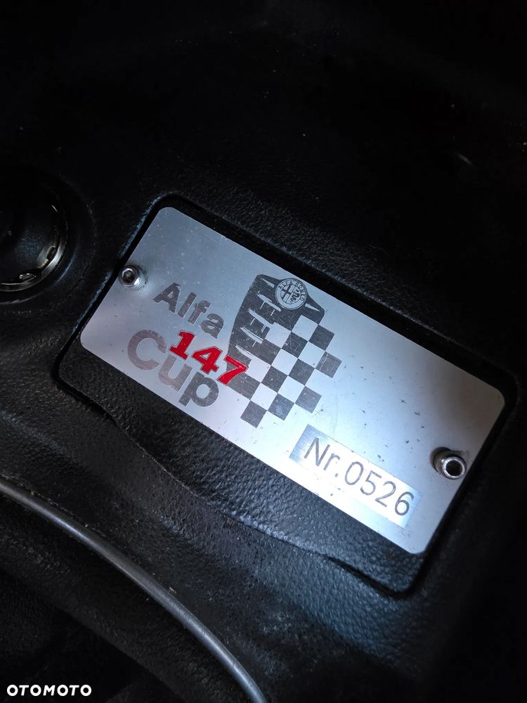 Alfa Romeo 147 - 8