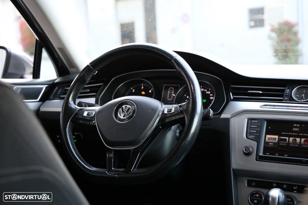 VW Passat Variant 1.6 TDI Confortline DSG - 10